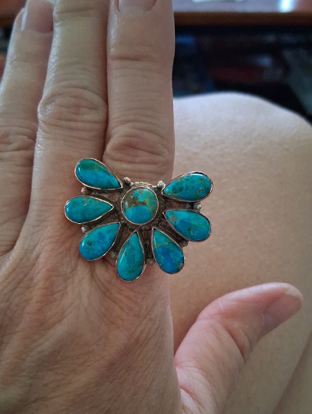 Handcrafted Kingman Turquoise Teardrop Cluster Copper Ring